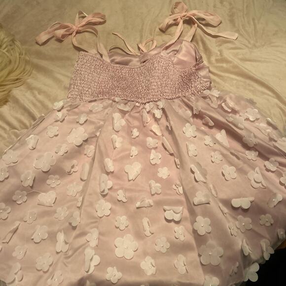 Pink mini dress with white - Picture 3 of 4